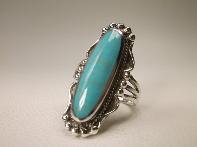 Gorgeous Sterling Silver Turquoise Ring 8 (1 of 2)