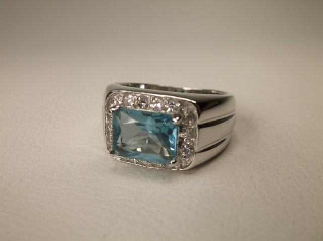 Gorgeous Sterling Silver Blue Stone Ring 8 (1 of 2)