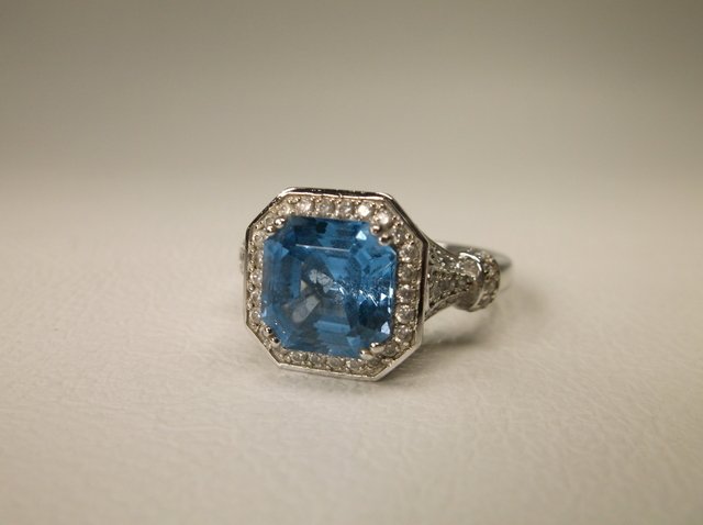 Gorgeous Sterling Silver Blue Stone Ring 9 (1 of 2)