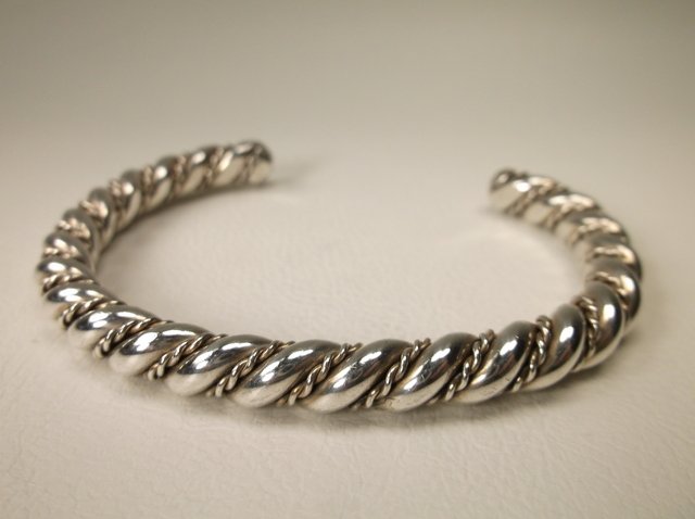 Gorgeous Sup heavy Sterling Silver Cuff Bracelet (1 of 2)