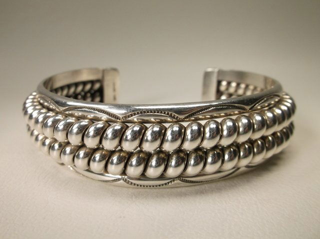 Stunn Crazy Heavy Navajo Sterling Silver Cuff Bracelet (1 of 7)