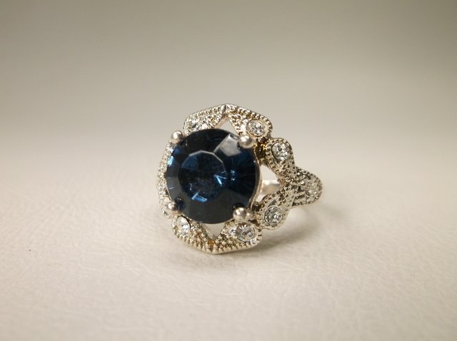 Beautiful Blue Stone Ring 8 (1 of 1)