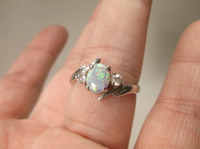 Beautiful Sterling Silver Opal Ring 10 (1 of 1)