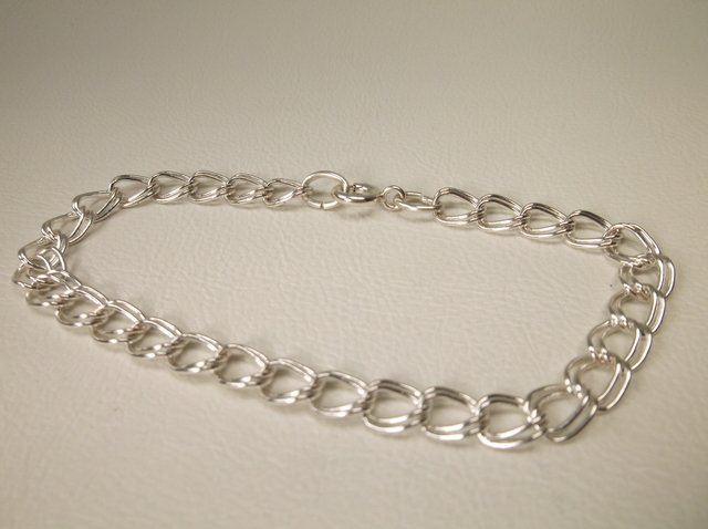 Gorgeous Sterling Silver Chain Bracelet: .