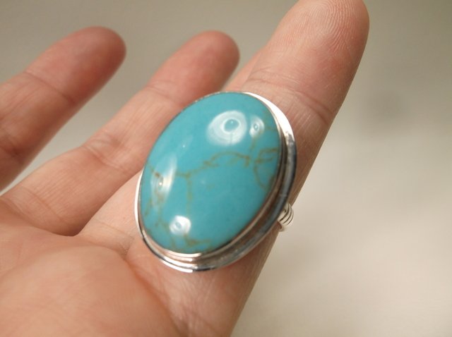 Gorgeous Sterling Silver Turquoise Ring 7 (1 of 1)