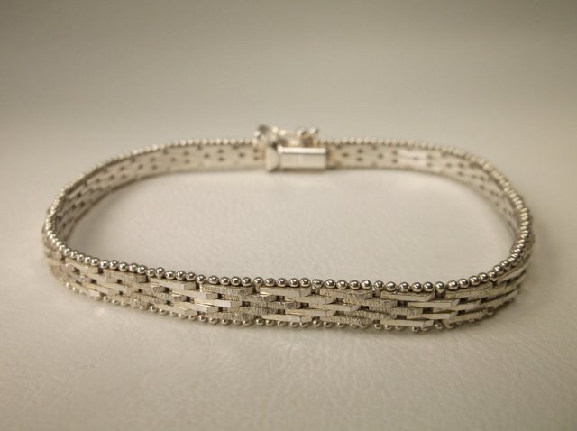 Gorgeous Heavy Sterling Silver Chain Bracelet (1 of 1)