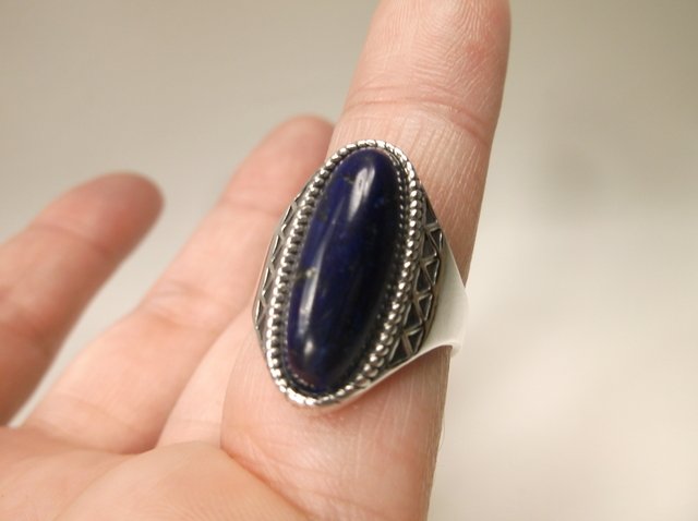 Gorgeous Sterling Silver Lapis Ring 7 (1 of 2)