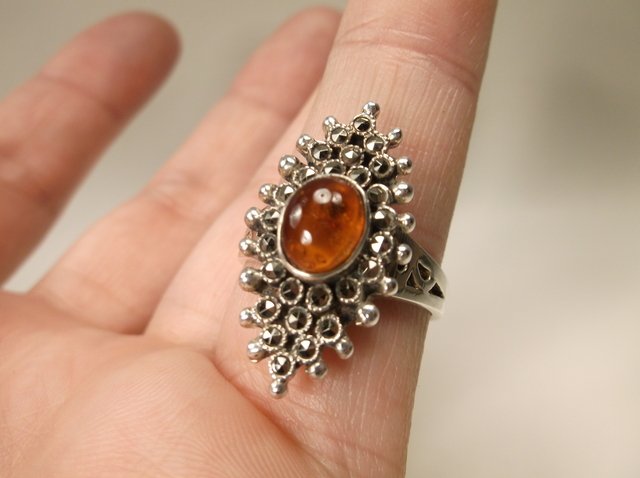 Gorgeous Sterling Silver Genuine Amber Ring 8.5 (1 of 2)