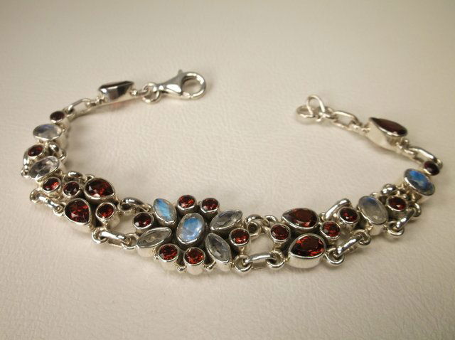 Gorgeous Sterling Silver Sea Opal Garnet Bracelet (1 of 2)