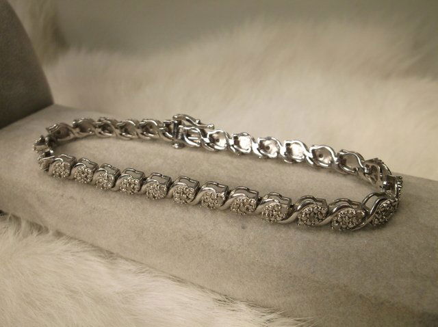 Gorgeous Sterling 44 Genuine Diamond Bracelet (1 of 2)