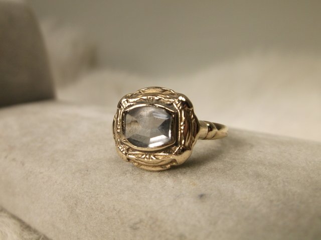 Gorgeous 1920s Art Deco 10kt Gold Ring 8 (1 of 2)