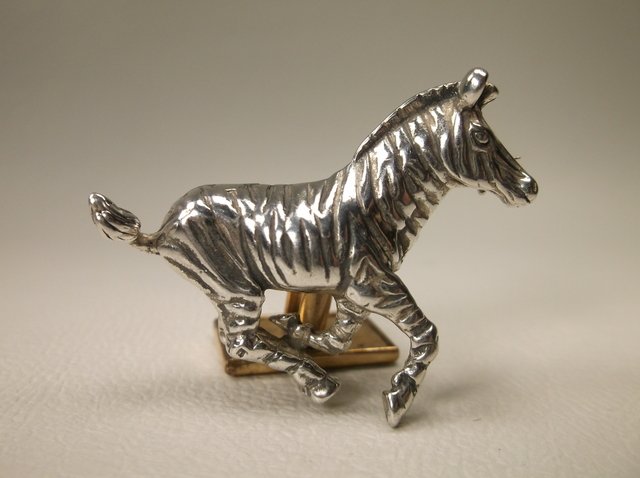 Gorgeous Sterling Silver Zebra Brooch heavy: .