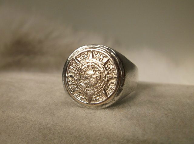 Old Taxco Sterling Silver 14kt Gold Aztec Coin Ring 9.5 (1 of 3)