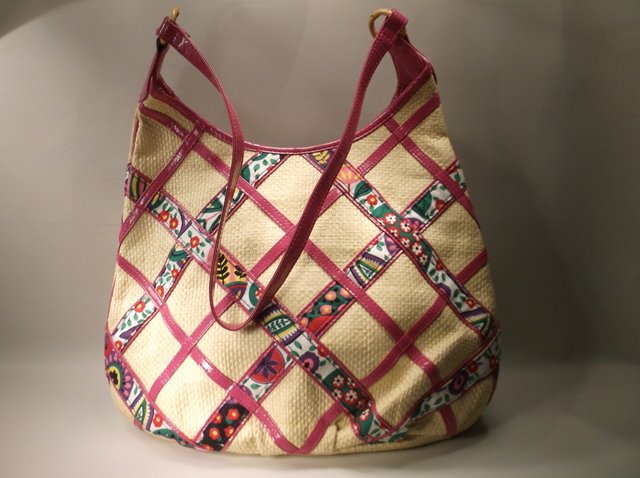 Beautiful Vera Bradley Handbag Purse (1 of 3)