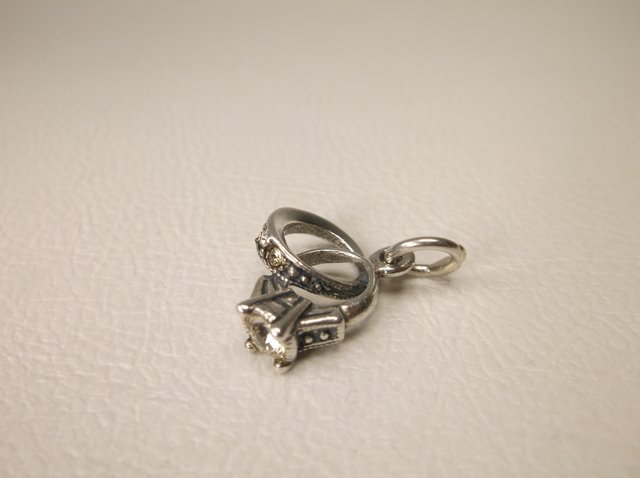 Beautiful Sterling Silver Wedding Rings Charm: .