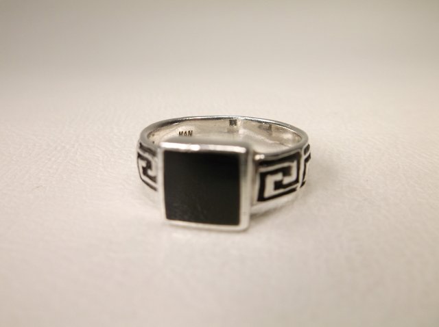 Beautiful Sterling Silver Onyx Ring 6 (1 of 1)