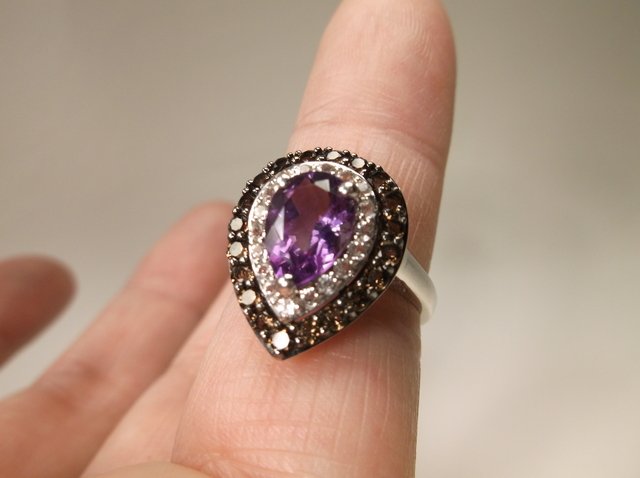 Stunning Sterling Silver purple Topaz Ring 6 (1 of 2)
