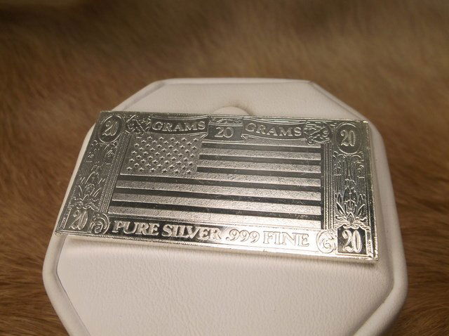 .999 Fine Silver US Flag Bar (1 of 1)