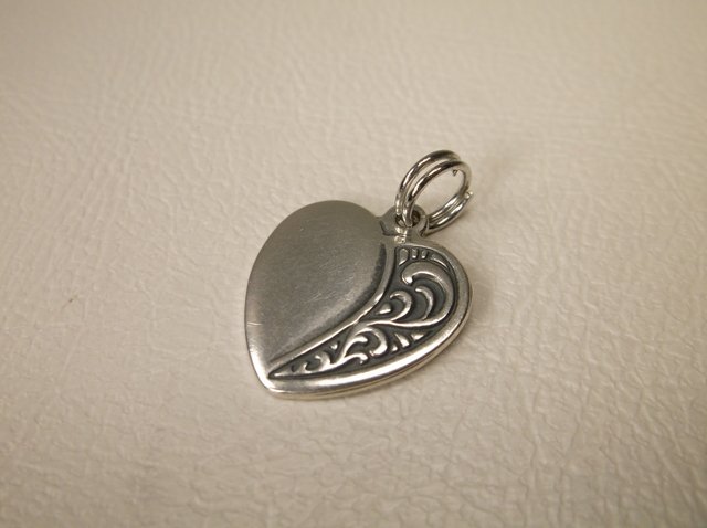 Beautiful Antique War Time Sterling Silver Heart Charm (1 of 1)