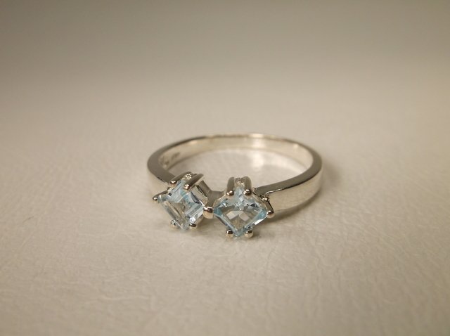 Gorgeous Sterling Silver Genuine Aquamarine Ring 9 (1 of 1)