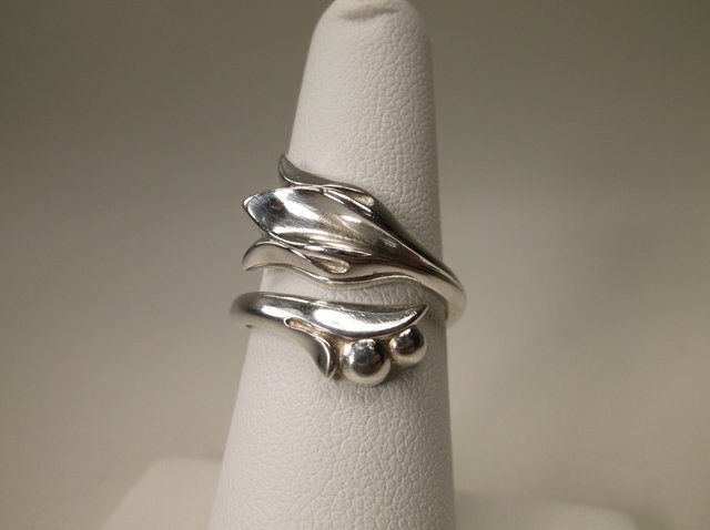 Gorgeous Antique Sterling Silver Avon Ring 7: .