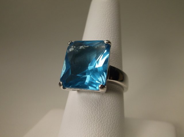 Gorgeous Sterling Silver Blue Stone Ring 8 (1 of 1)