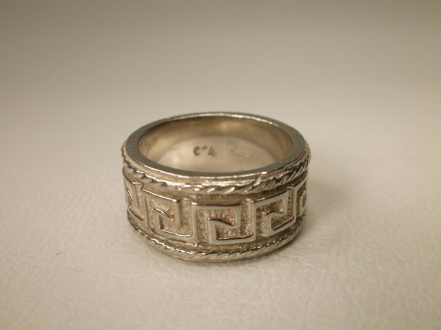 Gorgeous Sup heavy Sterling Silver Roman Ring 8 (1 of 1)
