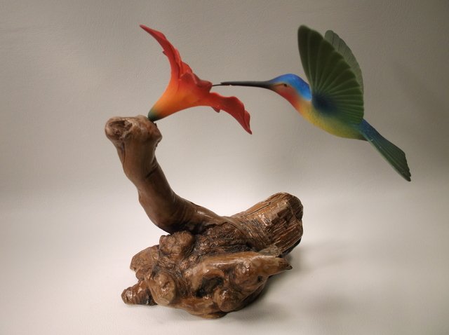 Beautiful John Perry Hummingbird Wood Art: .
