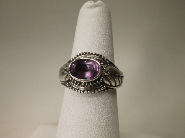 Beautiful Sterling Silver Amethyst Ring 7 (1 of 1)
