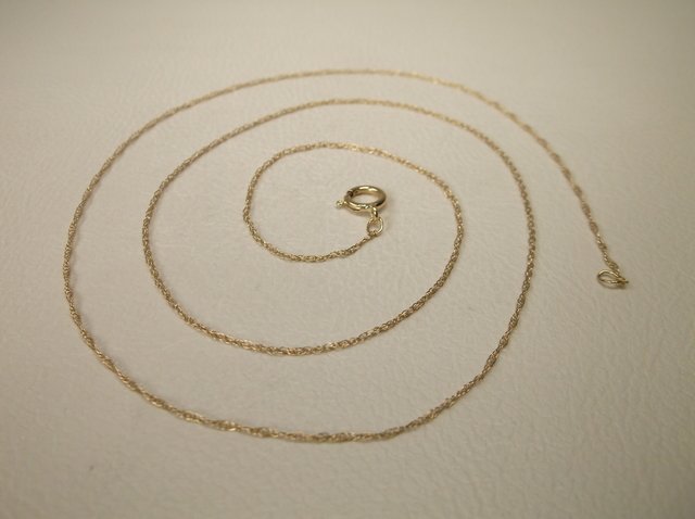 Gorgeous 10kt Gold Chain Necklace 18" (1 of 1)