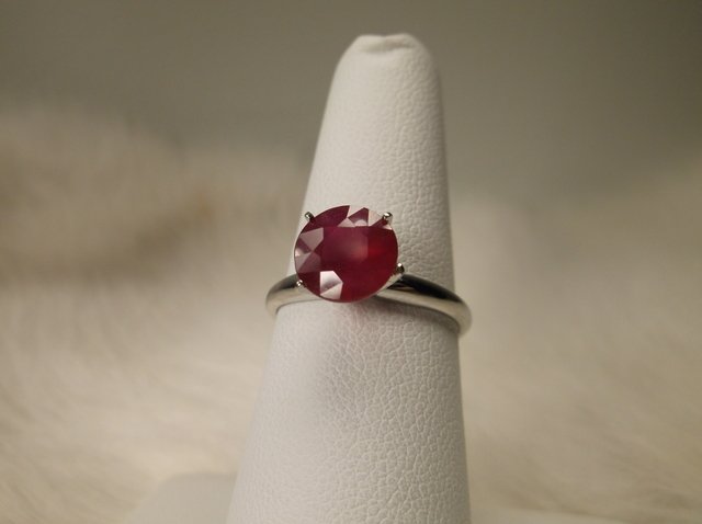 Stunning 10kt Gold Sterling 1ct Gen Ruby Ring 7 (1 of 4)