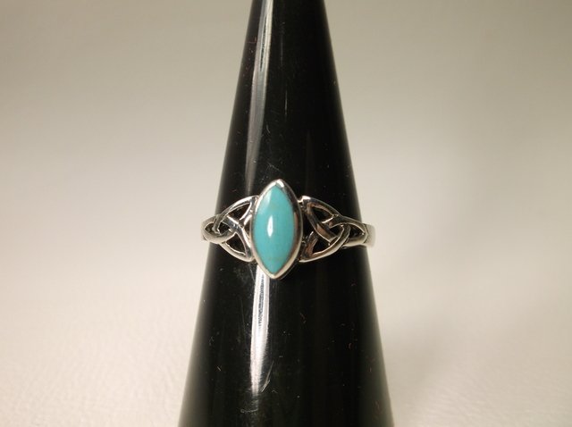 Gorgeous Sterling Silver Turquoise Ring 7 (1 of 1)
