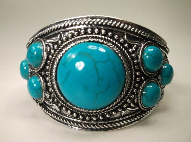 Gorgeous Large Southwestern Bracelet (1 of 2)