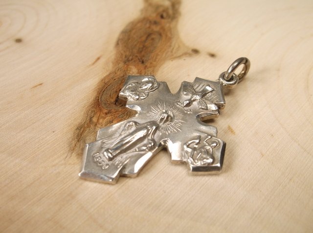 Gorgeous Antique Sterling Catholic Cross Pendant: .