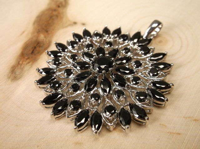 Gorgeous Large Sterling Silver Blue Stone Pendant (1 of 1)