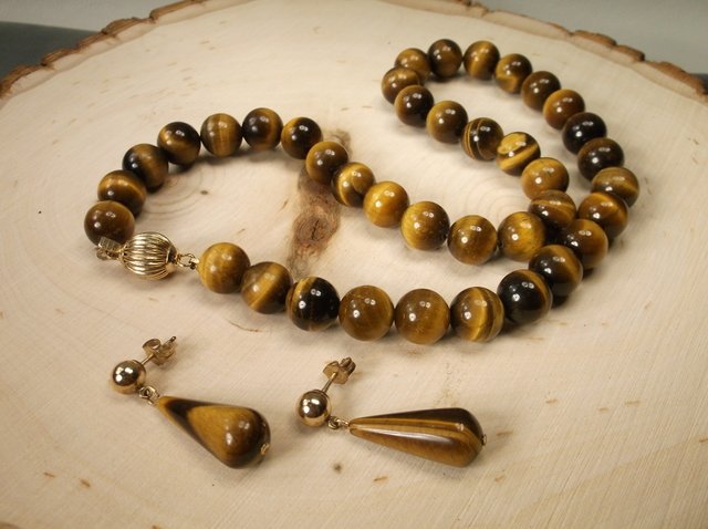 Gorgeous 14kt Gold Tigers Eye Necklace Earrings Set (1 of 2)