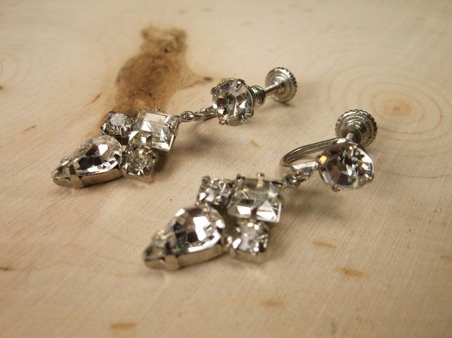 Gorgeous Antique Weiss Rhinestone Earrings (1 of 2)