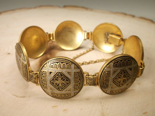 Gorgeous Antique Art Deco Bracelet: .
