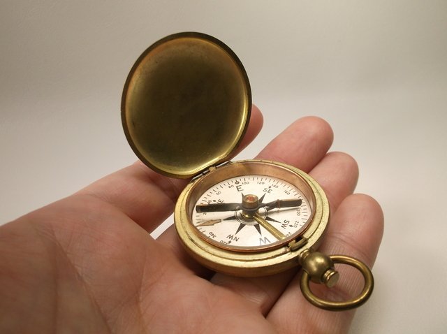 Antique USCE Compass Works Nice: .