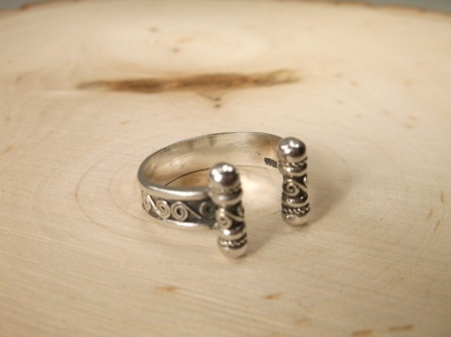 Gorgeous Sterling Silver Ornate Ring 8.5 (1 of 1)