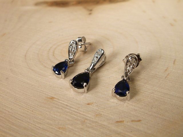 Sterling Gen Diamond Sapphire Pendant Earrings (1 of 1)