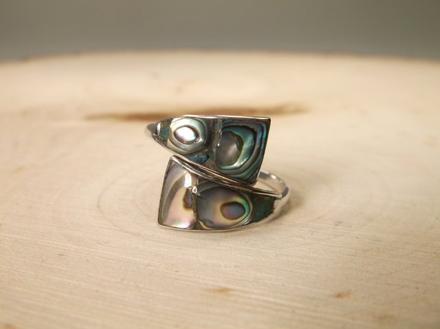Beautiful Taxco Sterling Abalone Ring 8 Signed (1 of 2)