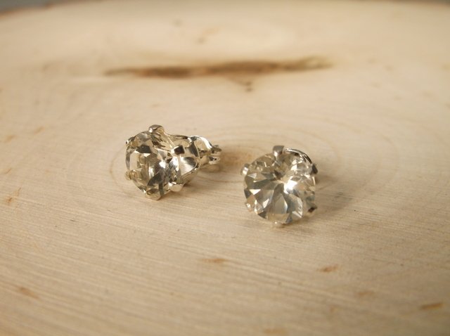 Gorgeous Sterling 2ct Gen Labradorite Earrings (1 of 1)