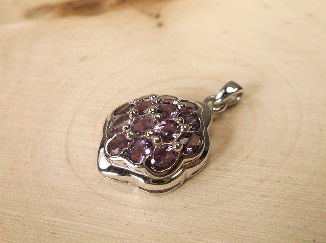 Gorgeous Sterling Silver Gen Amethyst Pendant (1 of 1)