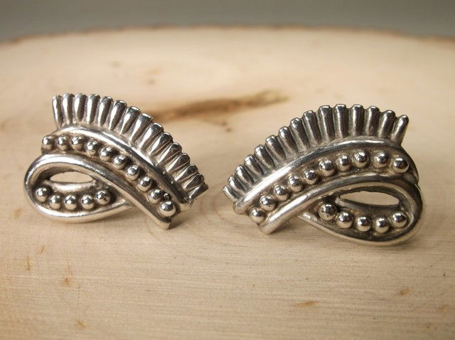 Beautiful Taxco Sterling Earrings Los Castillo 637 (1 of 2)