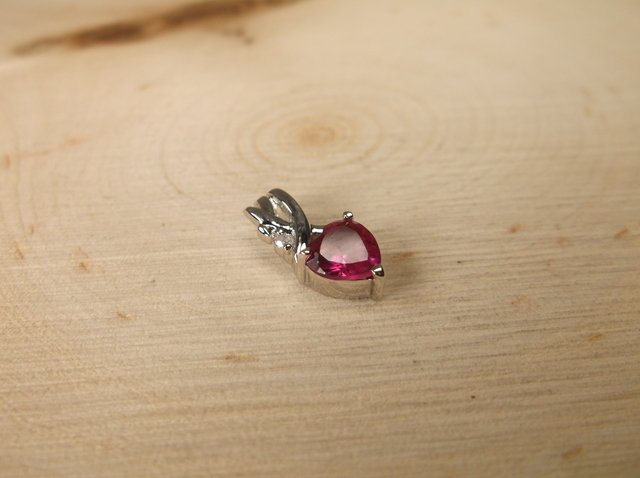 Gorgeous Sterling Silver Gen Diamond Ruby Pendant (1 of 1)