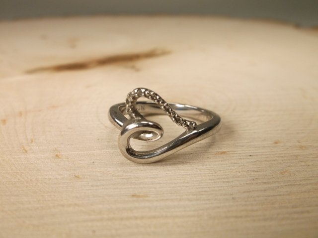 Gorgeous Sterling Genuine Diamond Ring 7 (1 of 1)