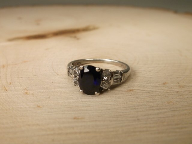 Beautiful Sterling Silver Blue Stone Ring 6.5 (1 of 1)