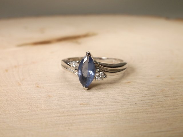 Beautiful Sterling Silver Tanzanite Ring 10 (1 of 1)
