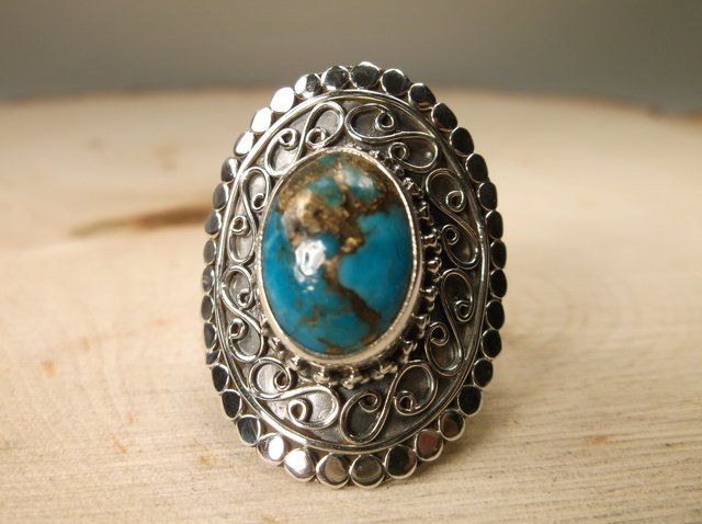 Stunning Sterling Silver Turquoise Ring 7 (1 of 2)